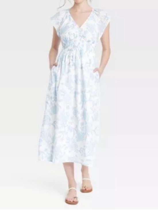 Universal Thread Dresses & Skirts - Universal Thread, Smocked Midi A-Line Dress Blue and White Floral